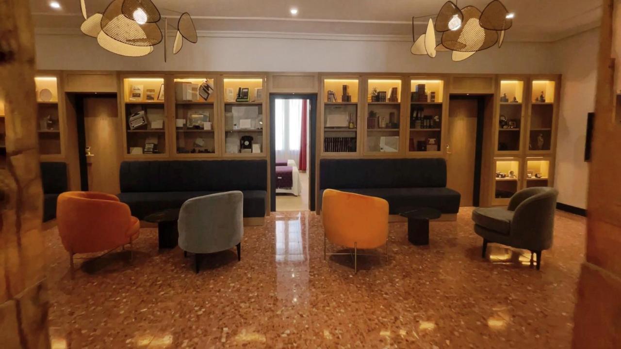 Hostal Aguilar Madrid Buitenkant foto