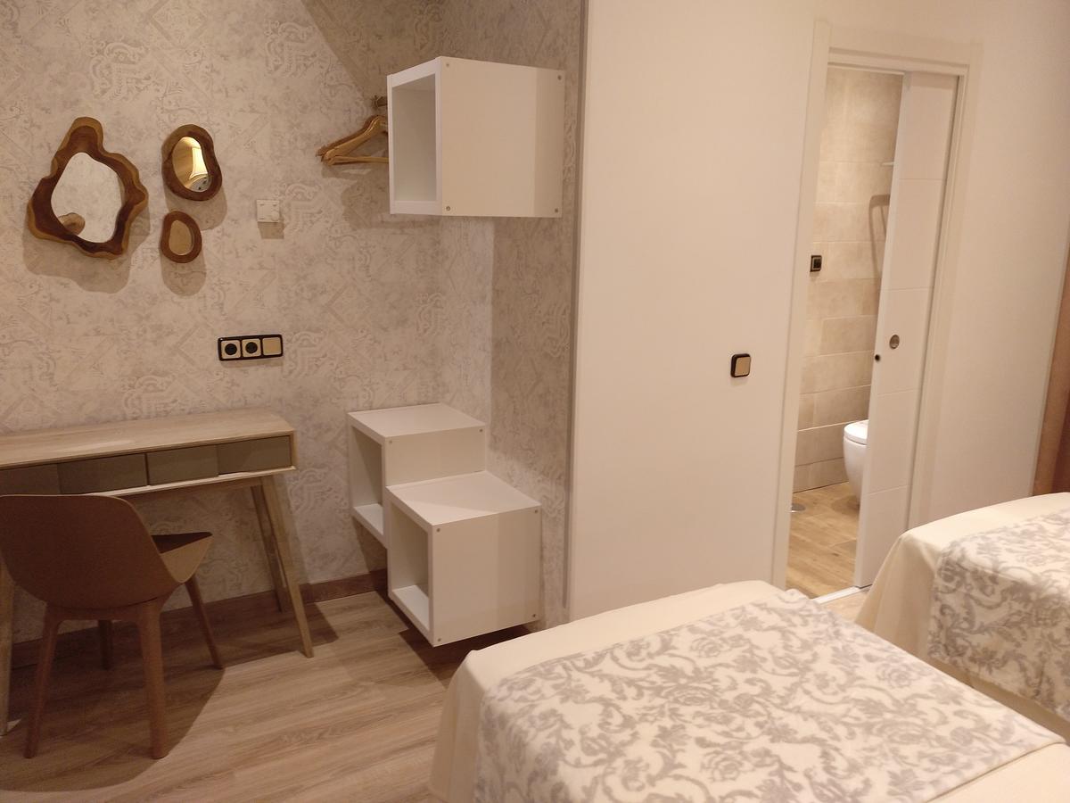 Hostal Aguilar Madrid Buitenkant foto